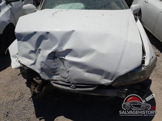 1HGCG225XXA029086 1999 HONDA ACCORD photo no. 11