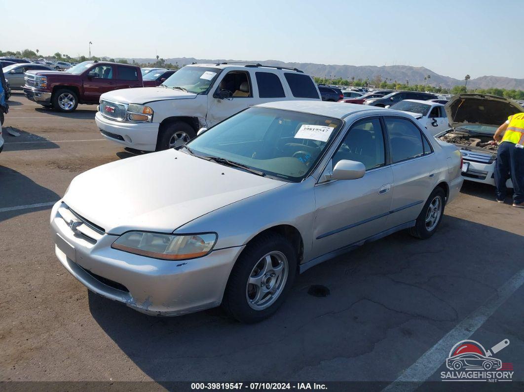 1HGCG5649XA159539 1999 HONDA ACCORD photo no. 2
