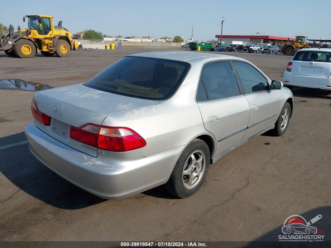 1HGCG5649XA159539 1999 HONDA ACCORD photo no. 4