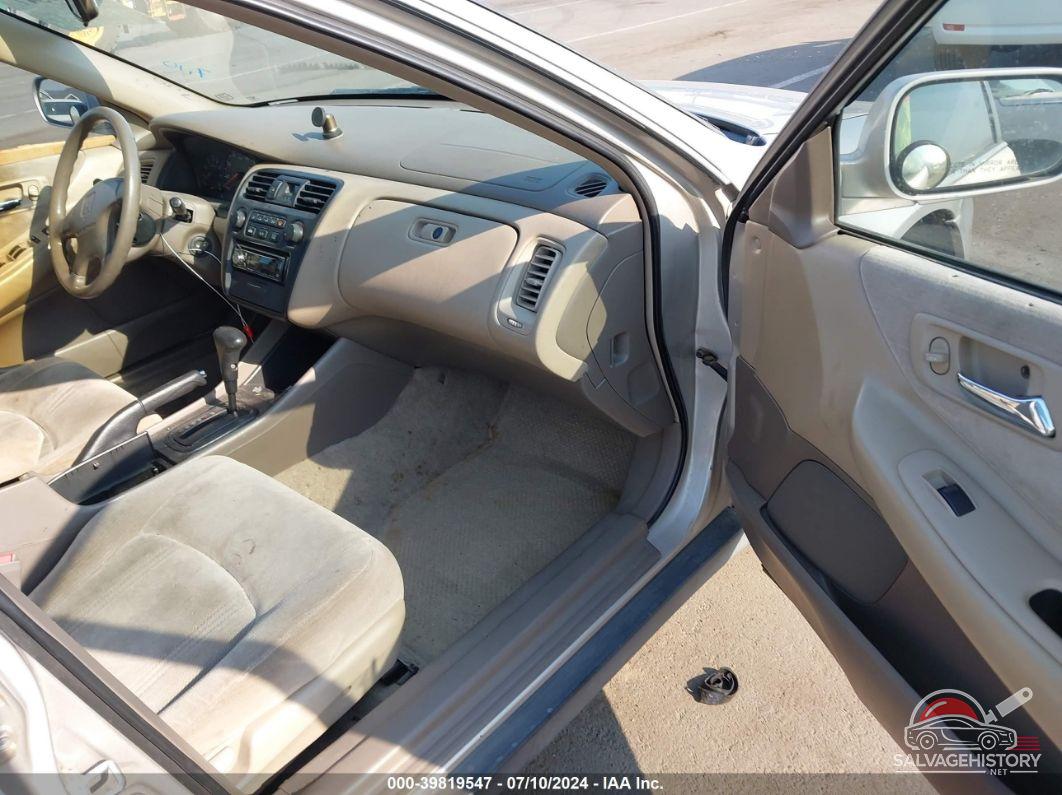 1HGCG5649XA159539 1999 HONDA ACCORD photo no. 5