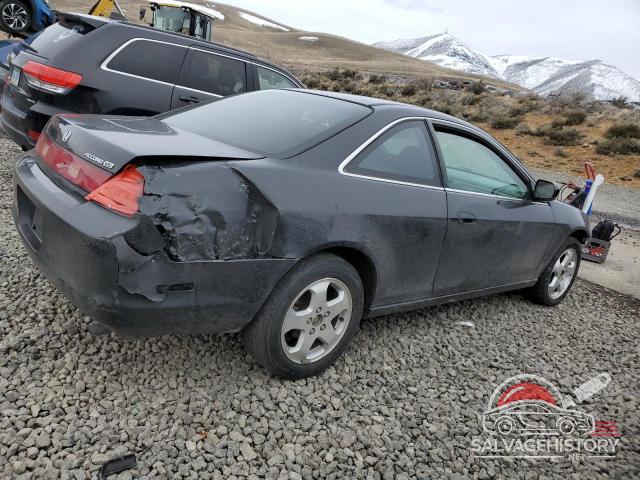 1HGCG2251YA013246 2000 HONDA ACCORD photo no. 3