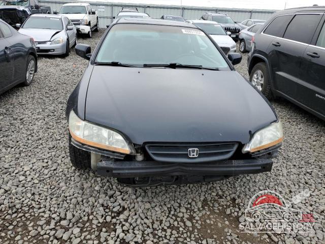 1HGCG2251YA013246 2000 HONDA ACCORD photo no. 5
