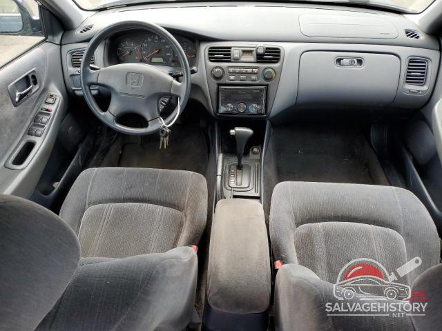 1HGCG564XYA011241 2000 HONDA ACCORD photo no. 8
