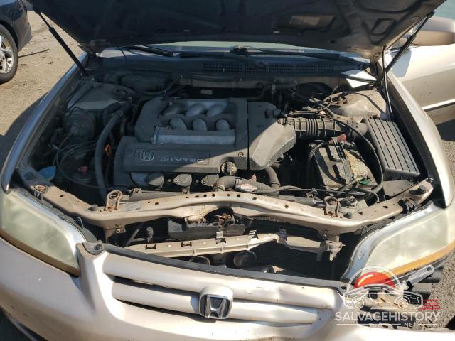 1HGCG16531A050051 2001 HONDA ACCORD photo no. 11