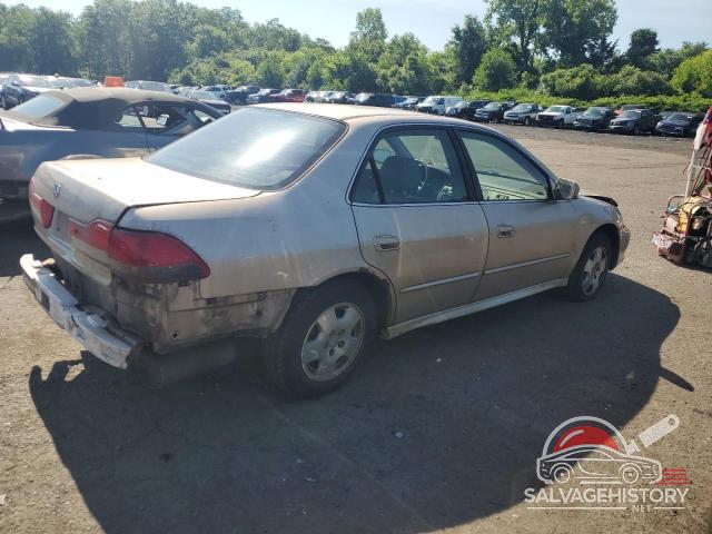 1HGCG16531A050051 2001 HONDA ACCORD photo no. 3