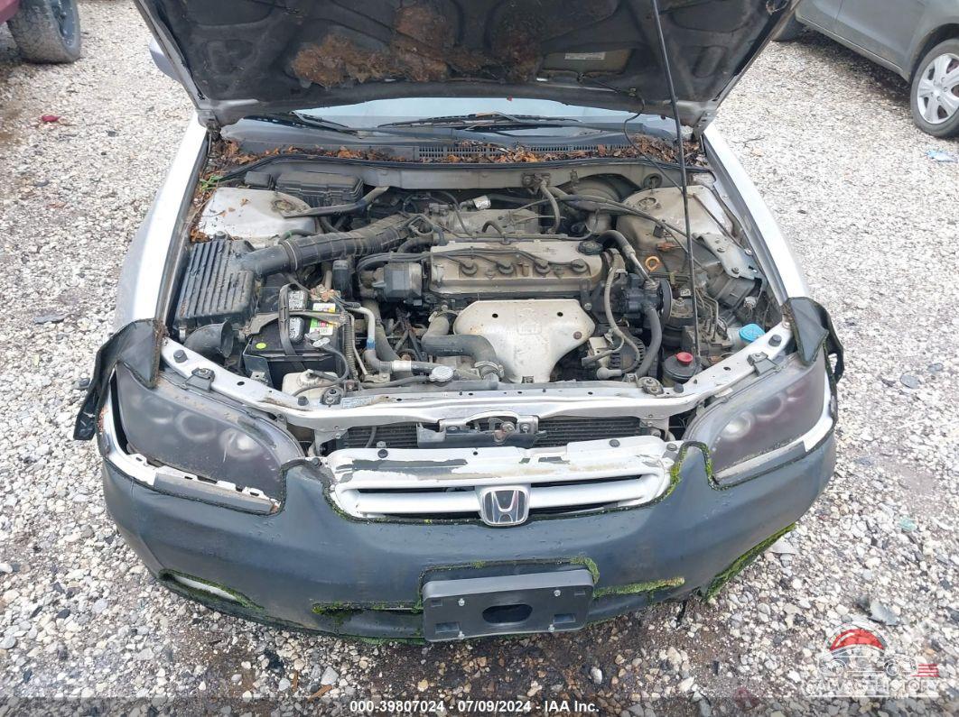 1HGCG325X1A000250 2001 HONDA ACCORD photo no. 10