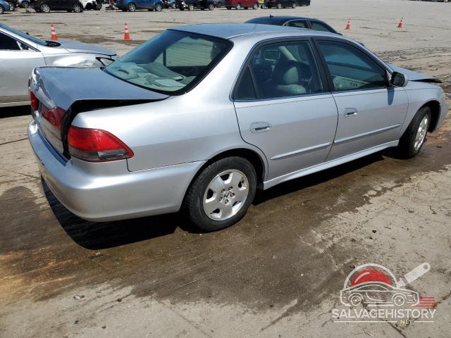 1HGCG16592A007299 2002 HONDA ACCORD photo no. 3