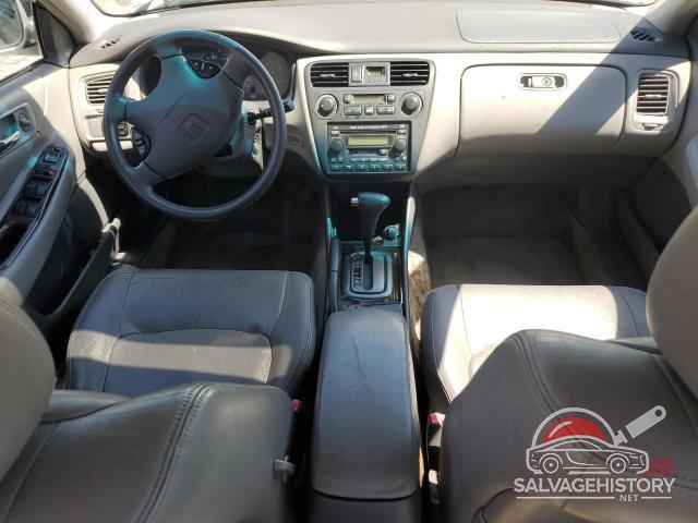 1HGCG16592A007299 2002 HONDA ACCORD photo no. 8