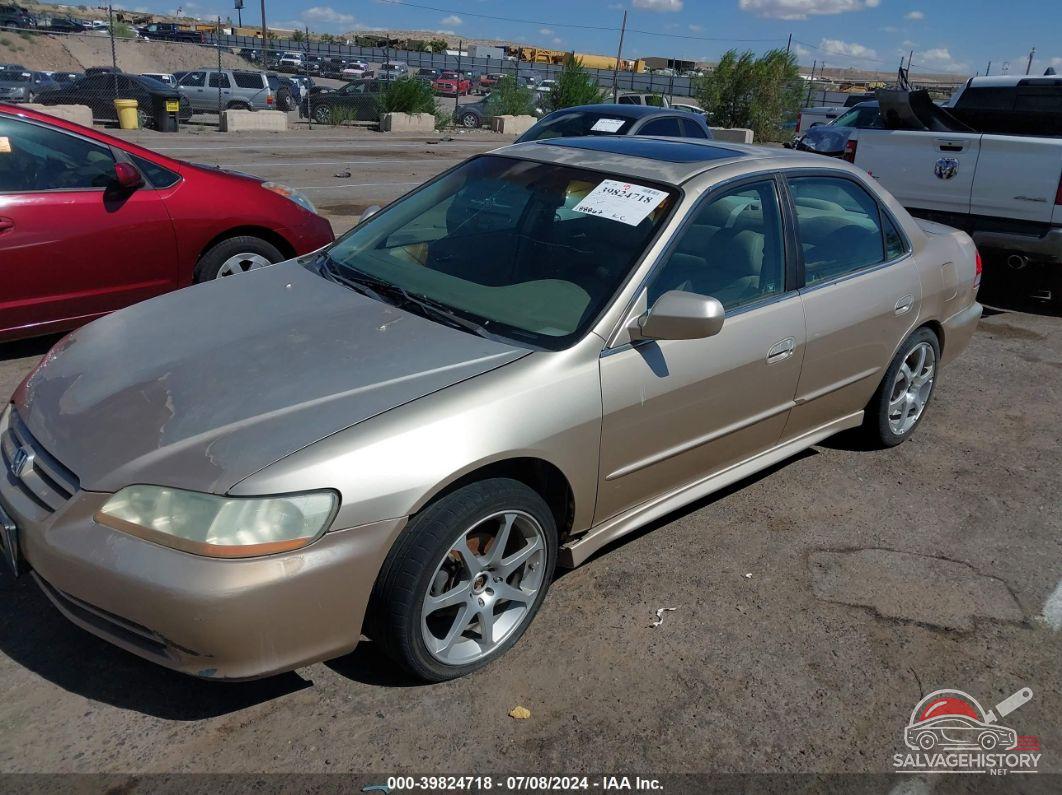1HGCG566X2A120257 2002 HONDA ACCORD photo no. 2