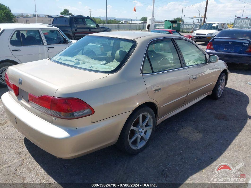 1HGCG566X2A120257 2002 HONDA ACCORD photo no. 4