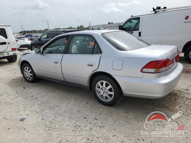 1HGCG56752A163378 2002 HONDA ACCORD photo no. 2