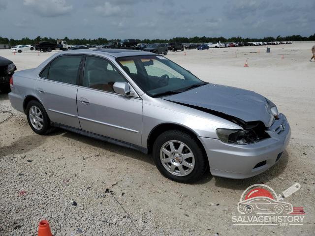 1HGCG56752A163378 2002 HONDA ACCORD photo no. 4