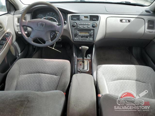 1HGCG56752A163378 2002 HONDA ACCORD photo no. 8