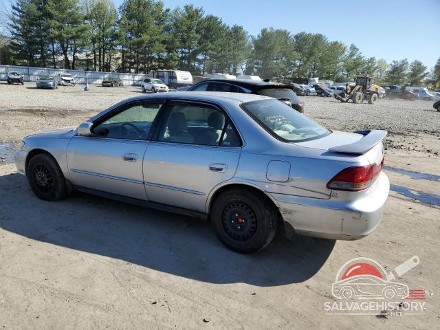 1HGCG65572A065944 2002 HONDA ACCORD photo no. 2