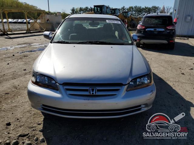 1HGCG65572A065944 2002 HONDA ACCORD photo no. 5