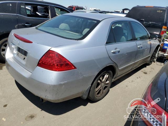 1HGCM56747A076331 2007 HONDA ACCORD photo no. 3