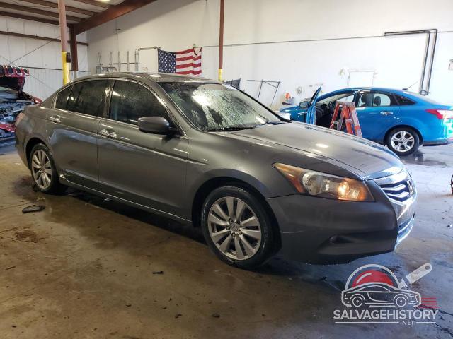 1HGCP3F80CA017954 2012 HONDA ACCORD photo no. 4