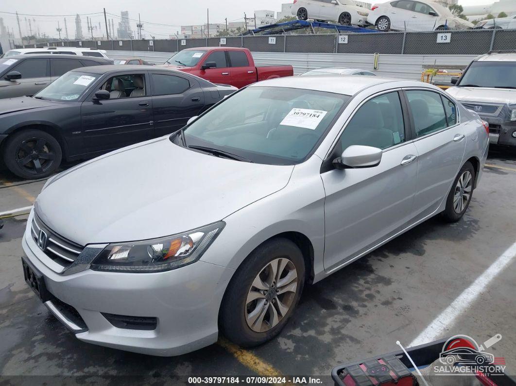 1HGCR2F31DA235704 2013 HONDA ACCORD photo no. 2