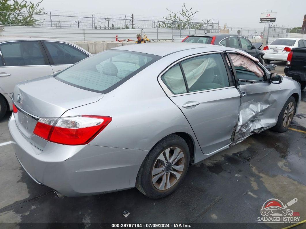 1HGCR2F31DA235704 2013 HONDA ACCORD photo no. 4
