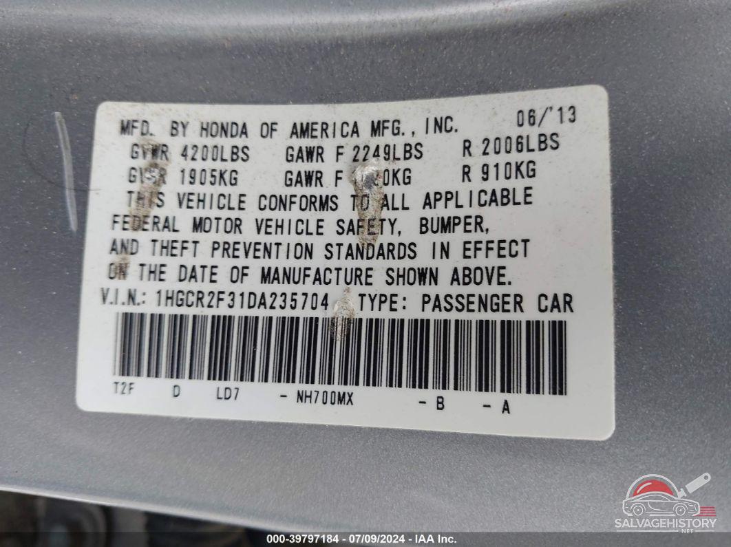 1HGCR2F31DA235704 2013 HONDA ACCORD photo no. 9