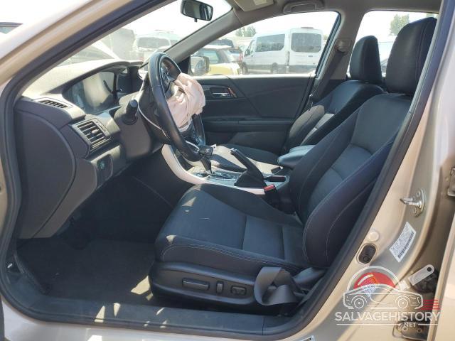 1HGCR2F58FA018946 2015 HONDA ACCORD photo no. 7