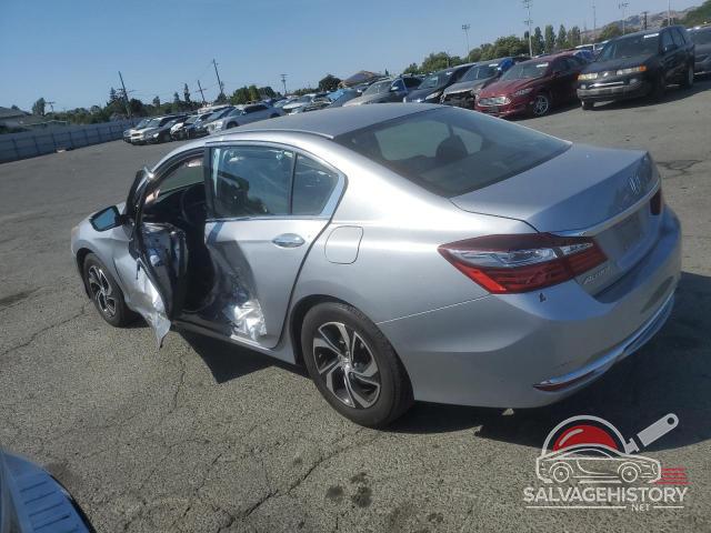 1HGCR2F36HA232643 2017 HONDA ACCORD photo no. 2