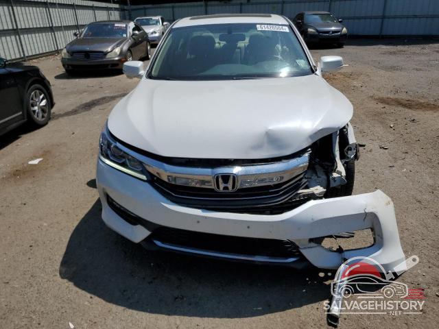 1HGCR2F81HA148869 2017 HONDA ACCORD photo no. 5