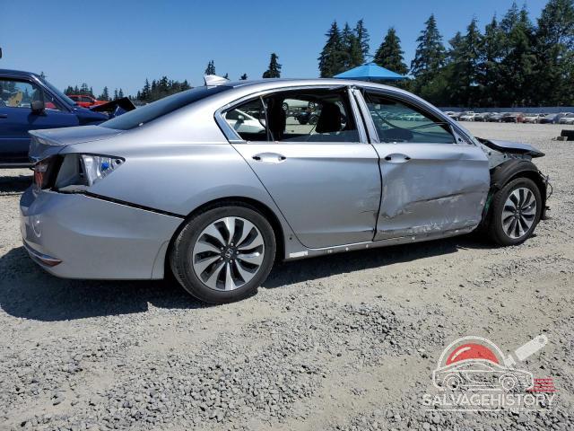 JHMCR6F74HC010176 2017 HONDA ACCORD photo no. 3