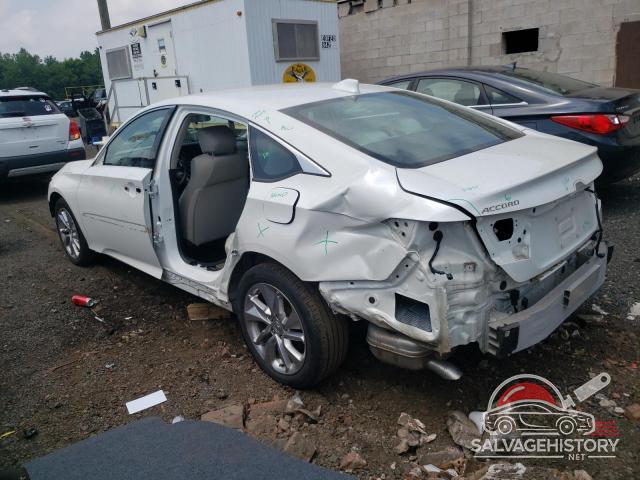 1HGCV1F17JA226294 2018 HONDA ACCORD photo no. 2