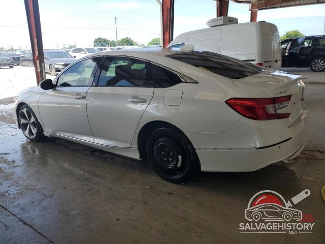 1HGCV1F90JA021065 2018 HONDA ACCORD photo no. 2