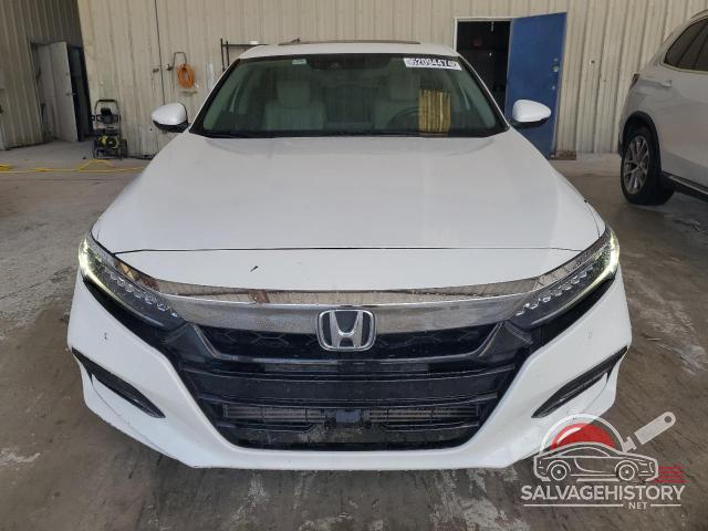 1HGCV1F90JA021065 2018 HONDA ACCORD photo no. 5