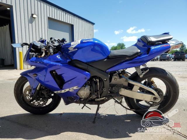 JH2PC37064M101160 2004 HONDA CBR CYCLE photo no. 3