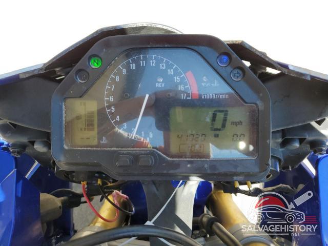 JH2PC37064M101160 2004 HONDA CBR CYCLE photo no. 7