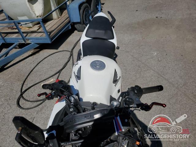 MLHPC4417D5002334 2013 HONDA CBR CYCLE photo no. 5