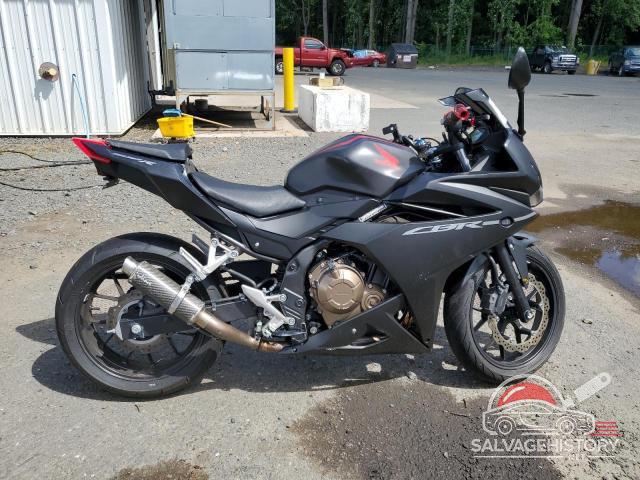 MLHPC4414J5500339 2018 HONDA CBR CYCLE photo no. 3