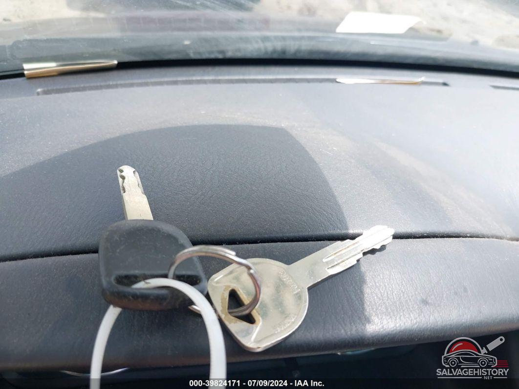 1HGES26703L011116 2003 HONDA CIVIC photo no. 11