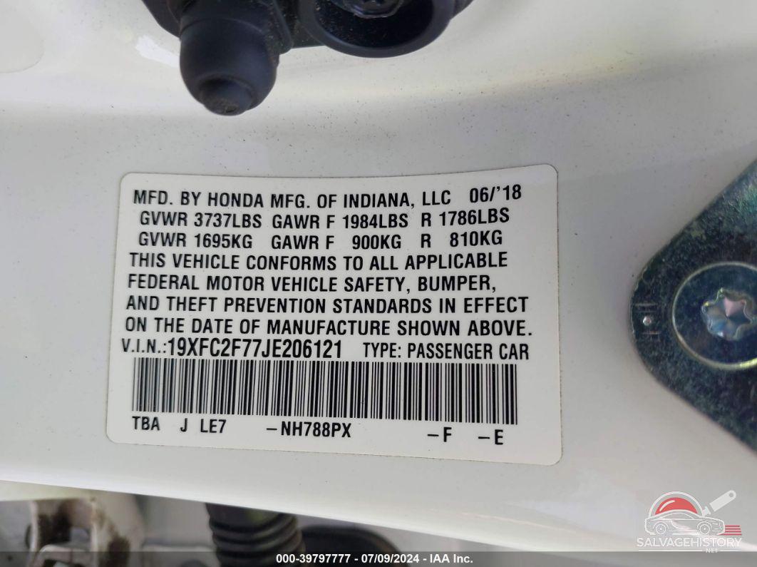 19XFC2F77JE206121 2018 HONDA CIVIC photo no. 9
