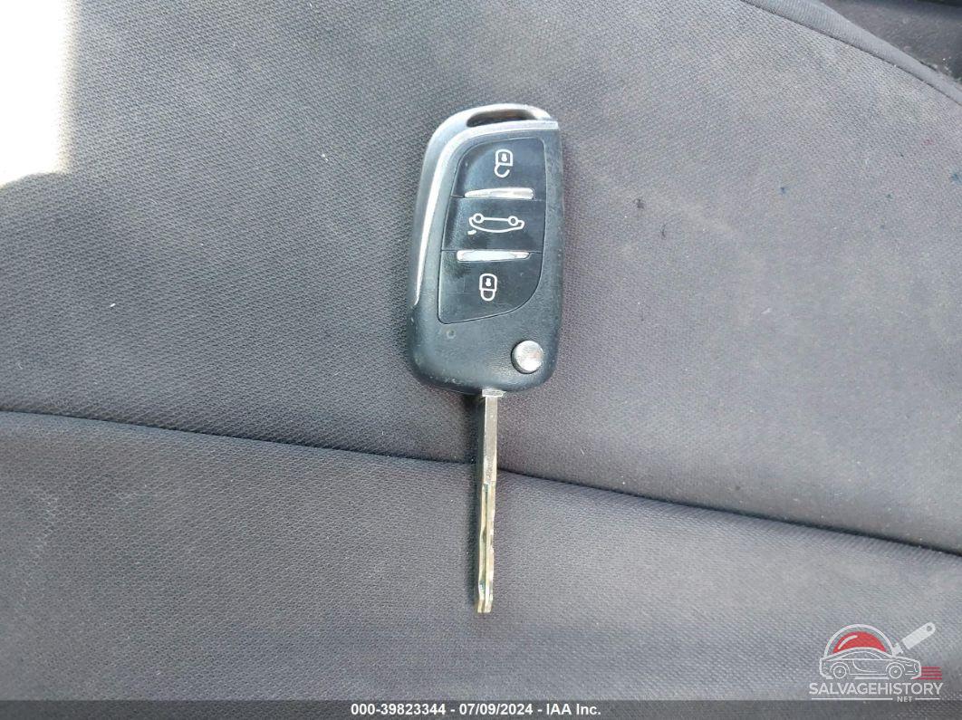 JHLRD78525C005908 2005 HONDA CR-V photo no. 11