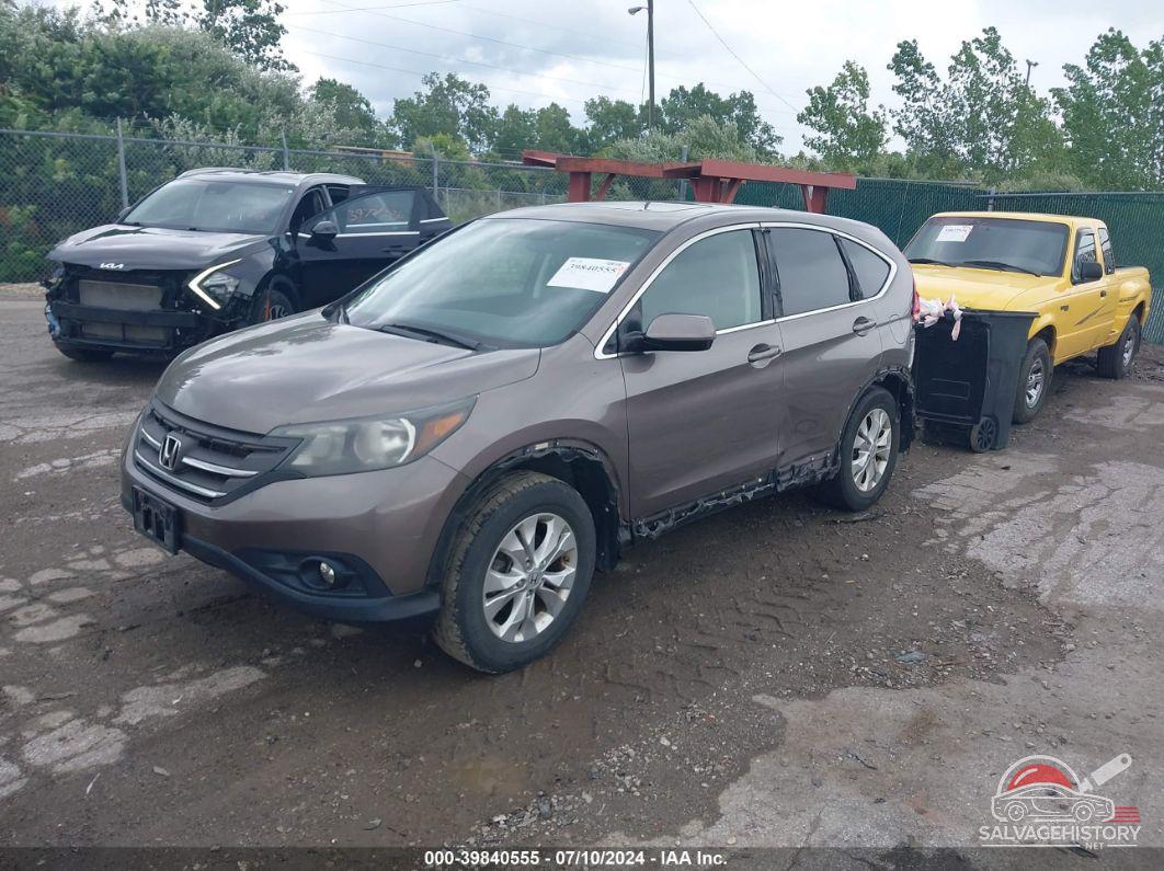 5J6RM4H56DL030038 2013 HONDA CR-V photo no. 2