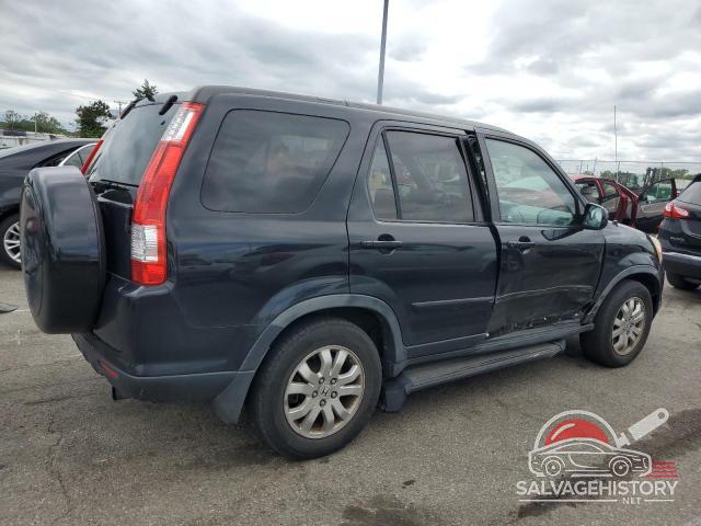 JHLRD78955C032944 2005 HONDA CRV photo no. 3