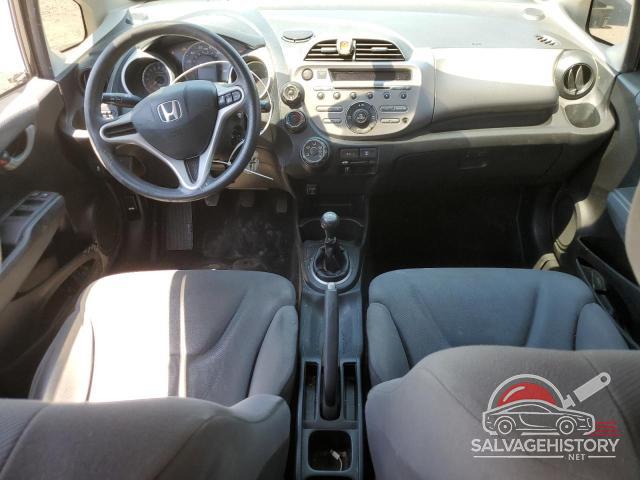 JHMGE8G30DC071541 2013 HONDA FIT photo no. 8