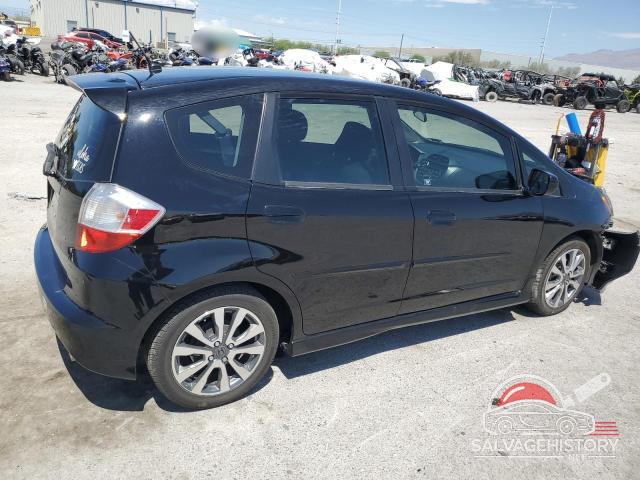 JHMGE8H57DC031599 2013 HONDA FIT photo no. 3