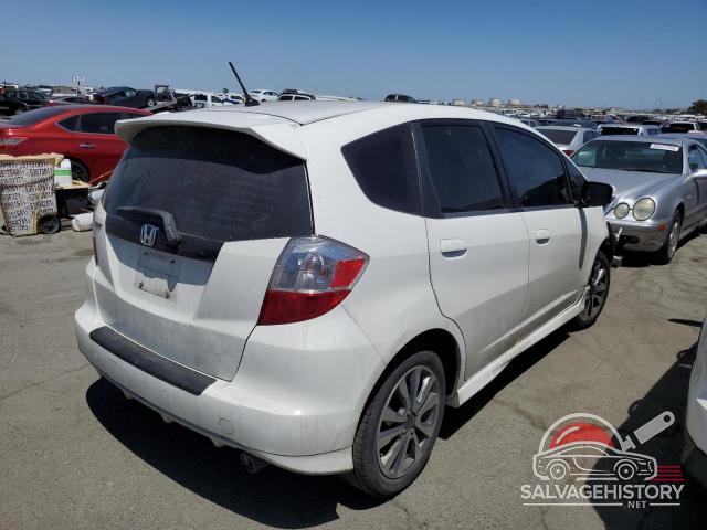 JHMGE8H5XDC043990 2013 HONDA FIT photo no. 3