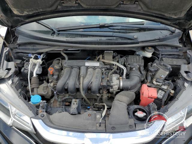 3HGGK5H01JM705612 2018 HONDA FIT photo no. 11
