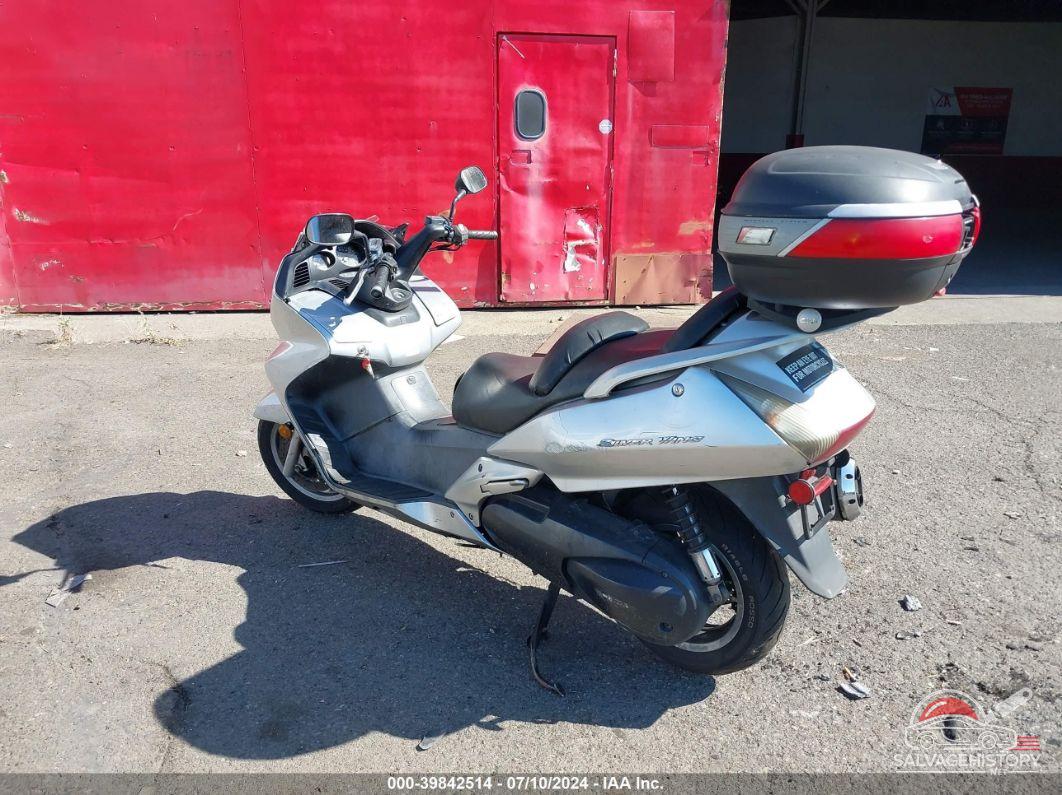 JH2PF01144K200028 2004 HONDA FSC600 photo no. 3