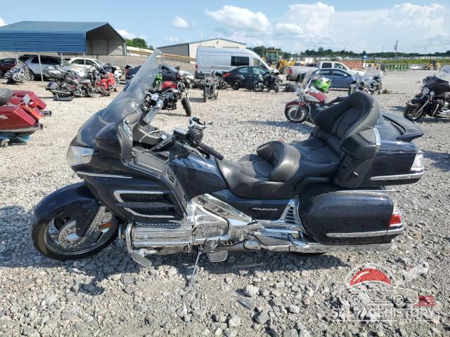 1HFSC47H09A802371 2009 HONDA GL CYCLE photo no. 3