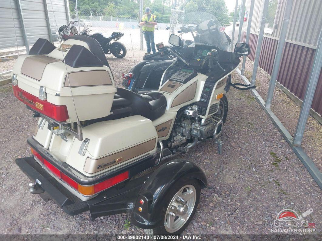 1HFSC1460GA220155 1986 HONDA GL12 photo no. 4