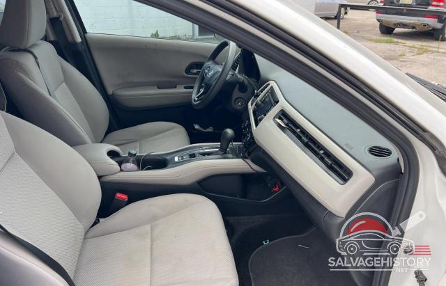 3CZRU5H31JM704384 2018 HONDA HR-V photo no. 5