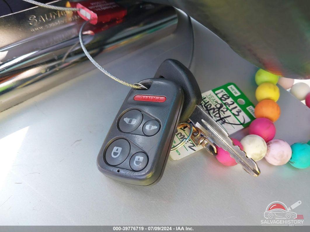 5FNRL18932B009948 2002 HONDA ODYSSEY photo no. 11