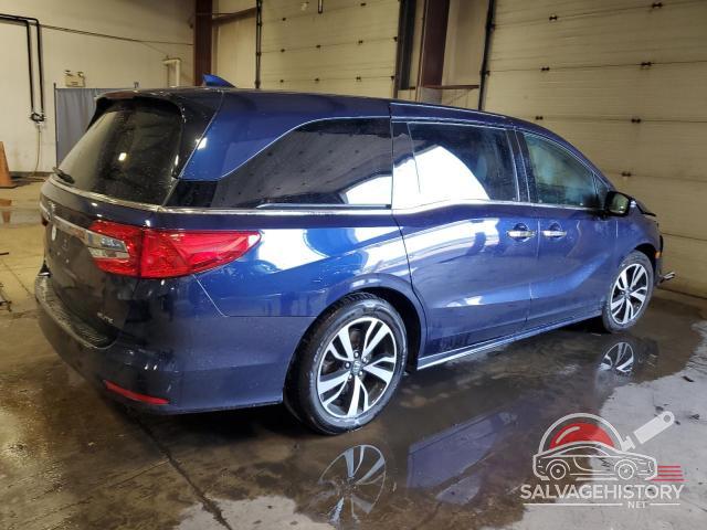 5FNRL6H99JB026314 2018 HONDA ODYSSEY photo no. 3